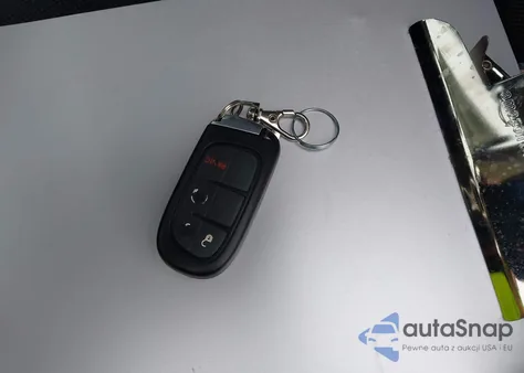 2016 Ram 1500 Sport z USA, uszkodzony, nr VIN 1C6RR7MT3GS293781